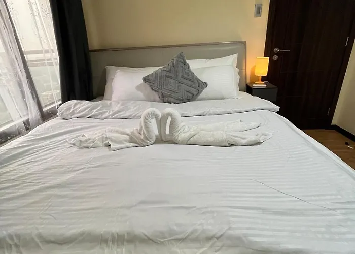 Apartment Bay Sunset With Free Pool And Sauna Near Picc, Moa, Airport & Us Embassy - Pet Friendly Manila