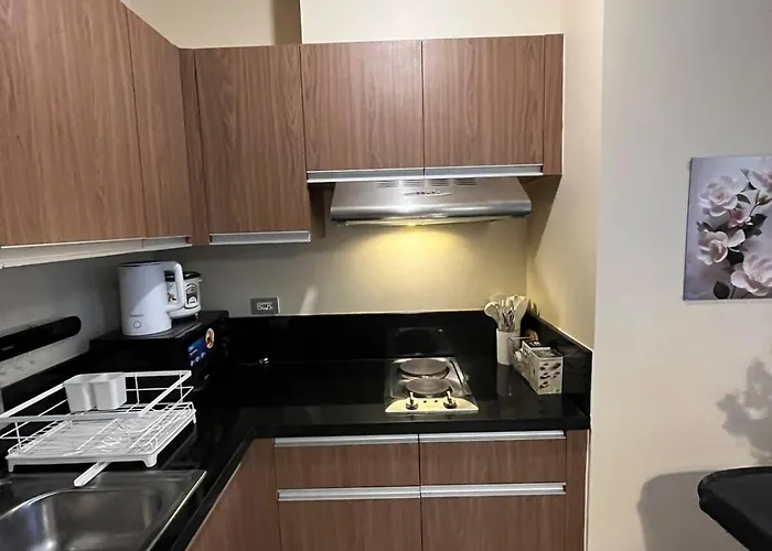 Bay Sunset With Free Pool And Sauna Near Picc, Moa, Airport & Us Embassy - Pet Friendly * Manila