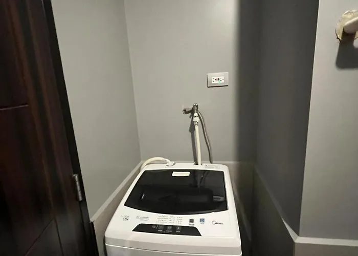 Apartment Bay Sunset With Free Pool And Sauna Near Picc, Moa, Airport & Us Embassy - Pet Friendly Manila
