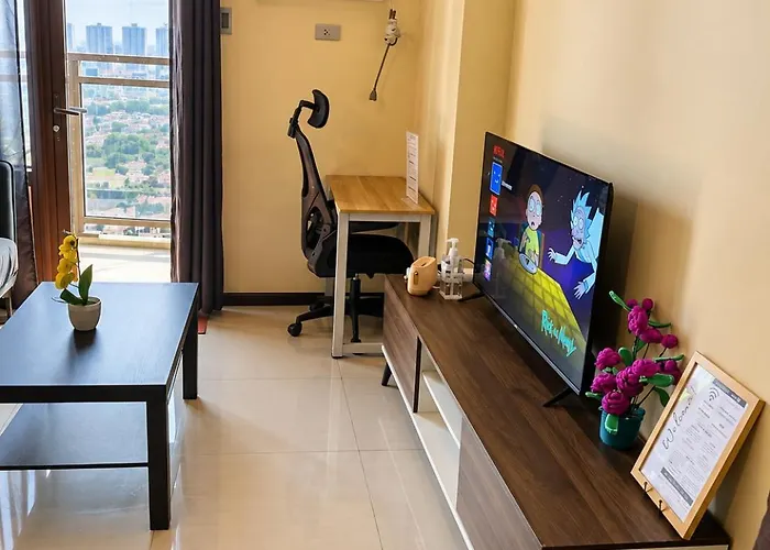 Bay Sunset With Free Pool And Sauna Near Picc, Moa, Airport & Us Embassy - Pet Friendly Apartment *