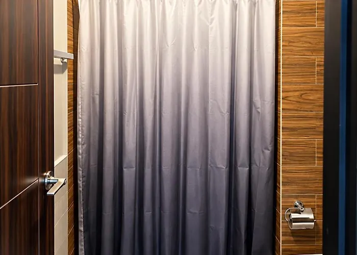 Bay Sunset With Free Pool And Sauna Near Picc, Moa, Airport & Us Embassy - Pet Friendly * Manila